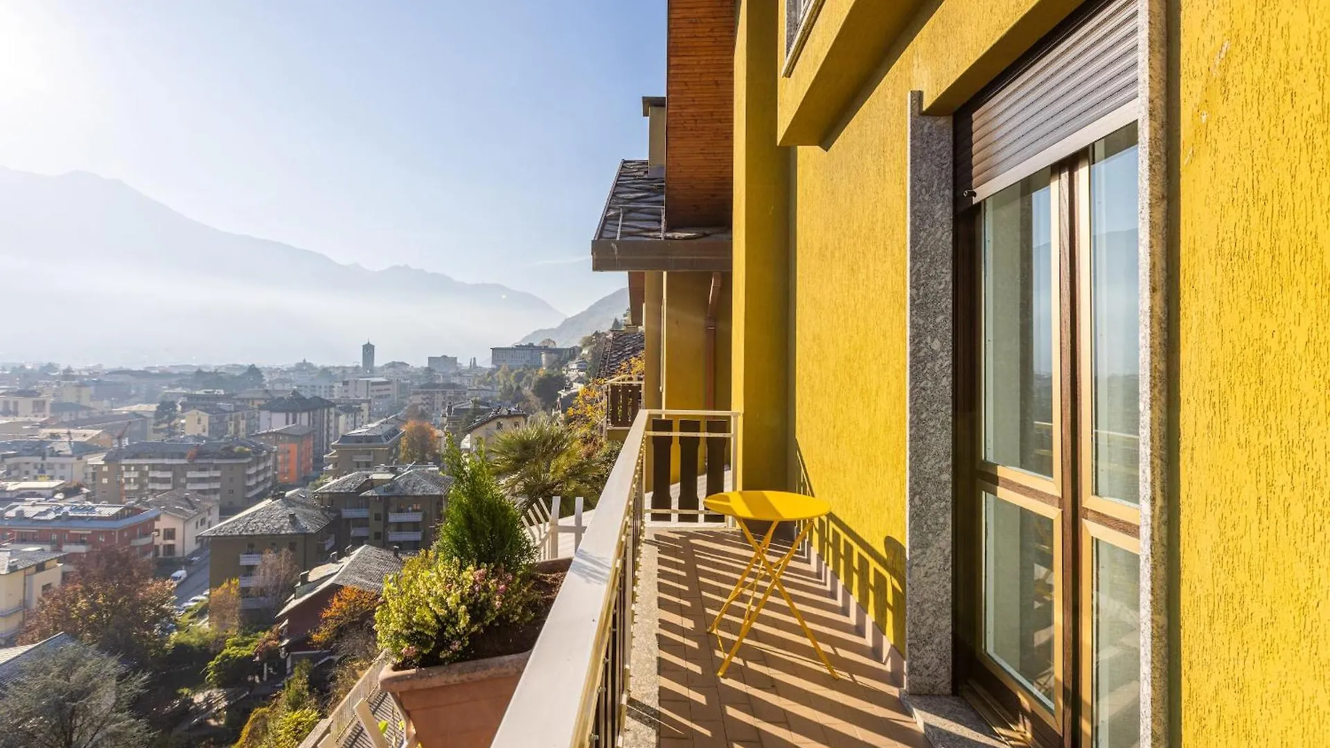 Villa Borghino Sondrio Guest house